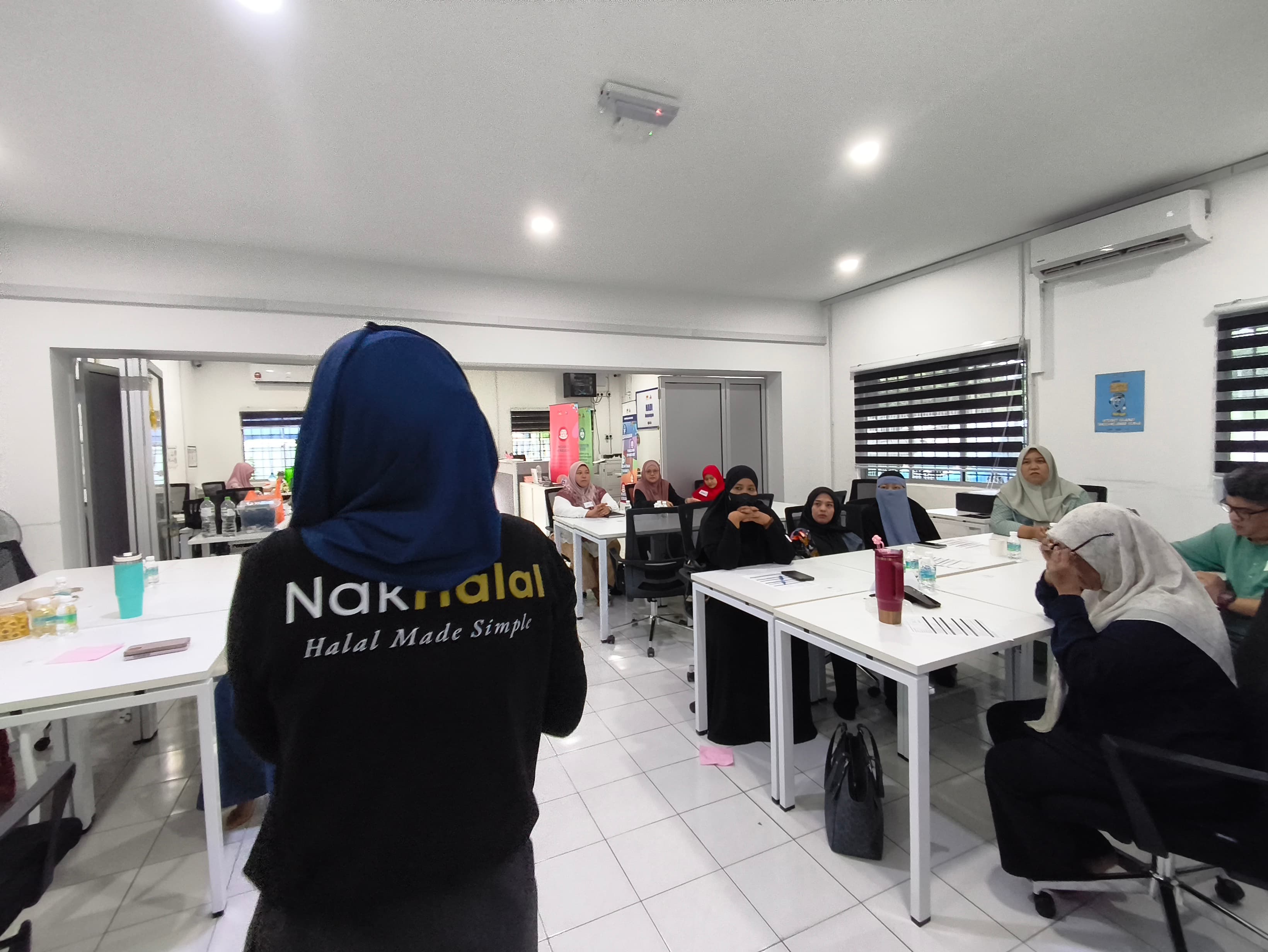 NakHalal membantu food business membuat persediaan Halal JAKIM